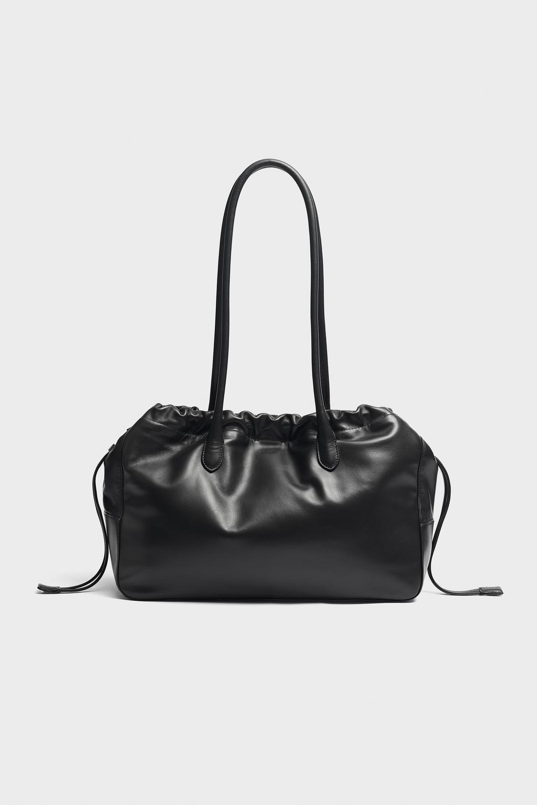 여성 카우 레더 폴드 백_블랙