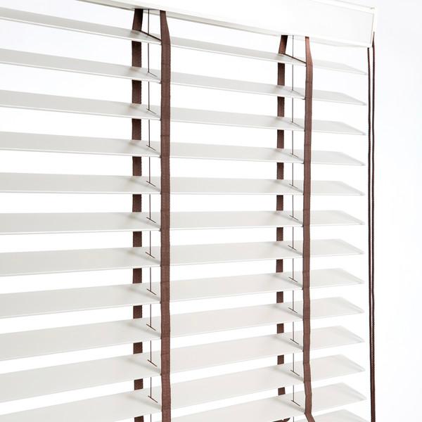 LINE POINT WOOD BLIND