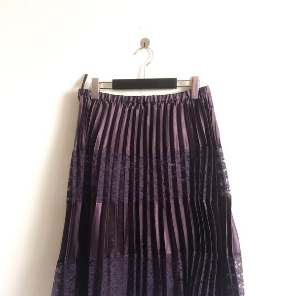 Lace layered pleats skirt