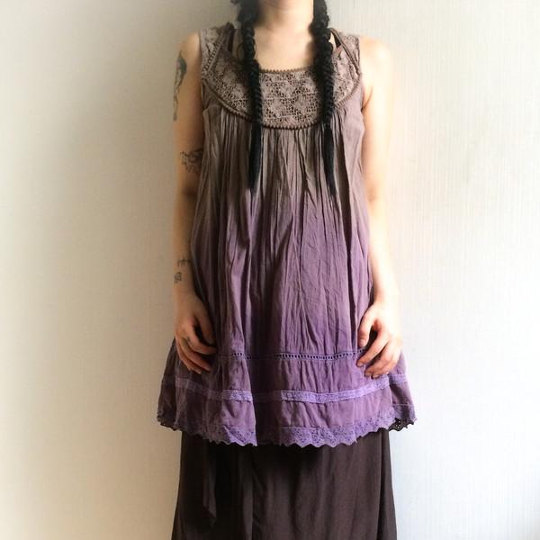 Crochet point dyed sleeveless