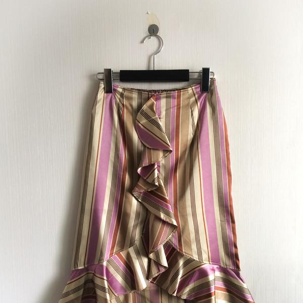 Stripe pattern ruffle midi skirt