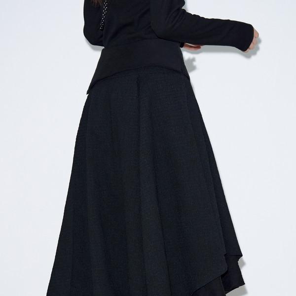 크리즈 레이어드 언벨런스 롱 스커트 [블랙]