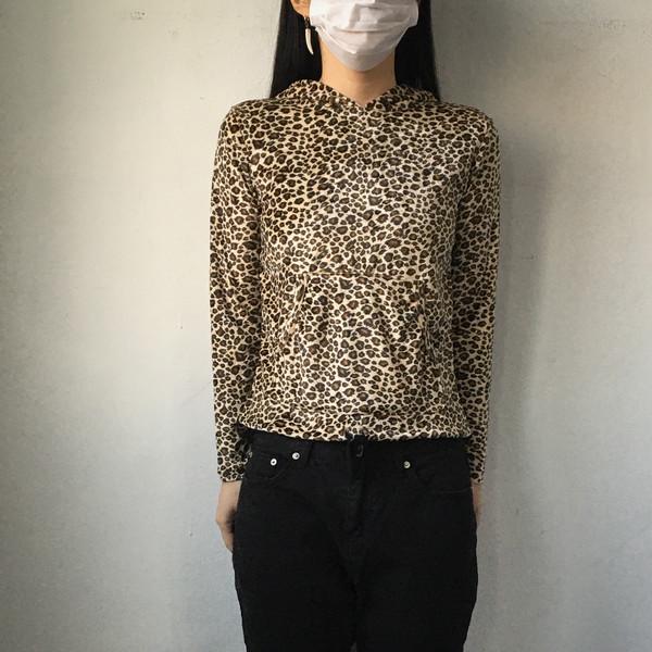 Velvet leopard pattern hood