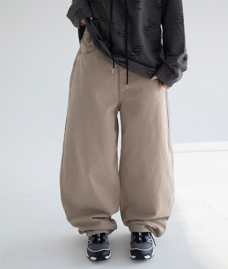 언타일 헤드 헤링본 스트라이프 코튼 커브드 팬츠