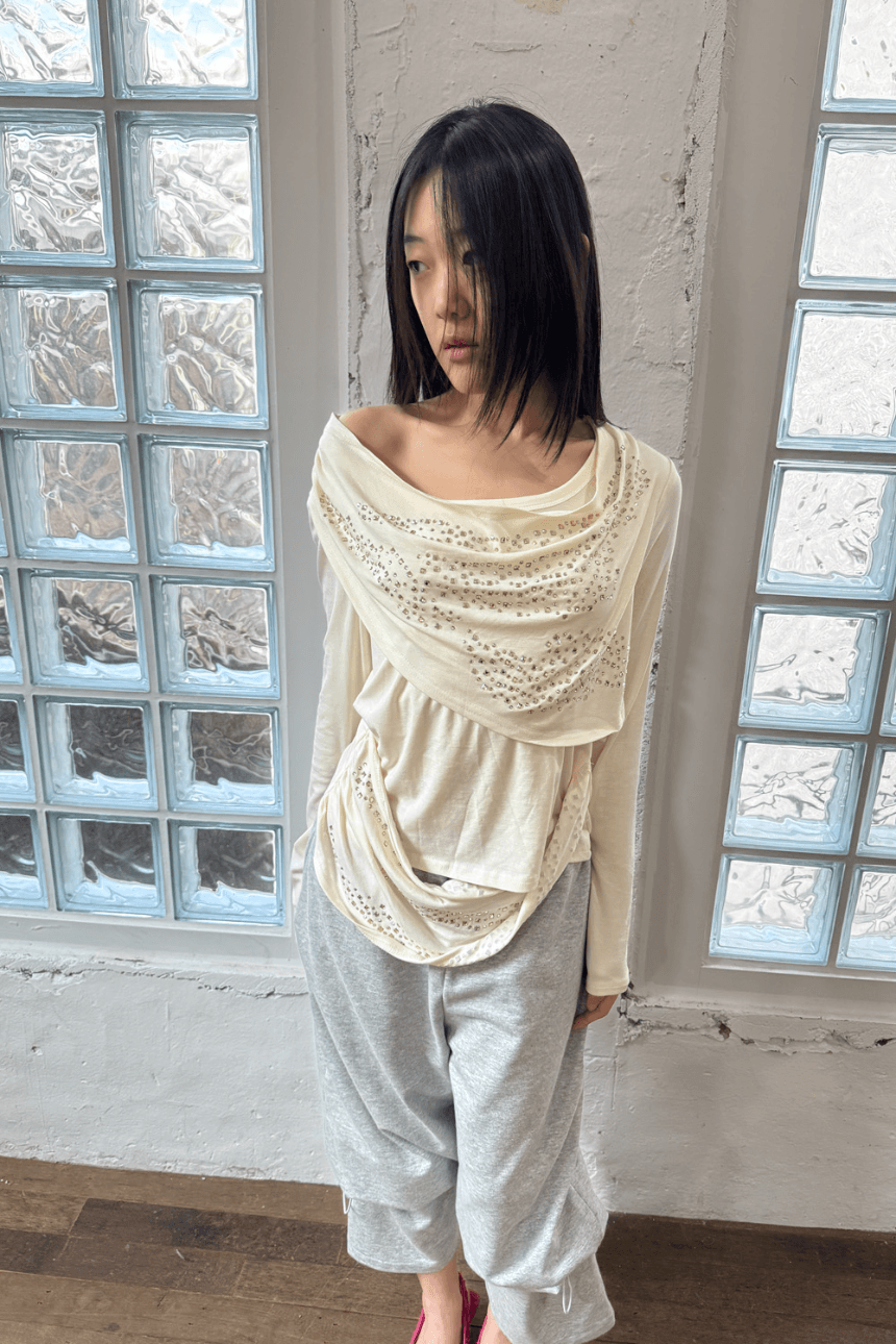 팁씨 luster drape top (2color)
