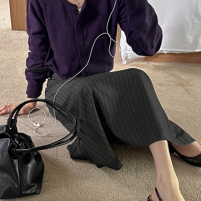 커즈마인 [연말준비/가을겨울신상🖤/만족도100%] 맥시 스트라이프 H라인 울 롱 스커트 [출근룩/하객룩/소개팅룩/연말룩/크리스마스]