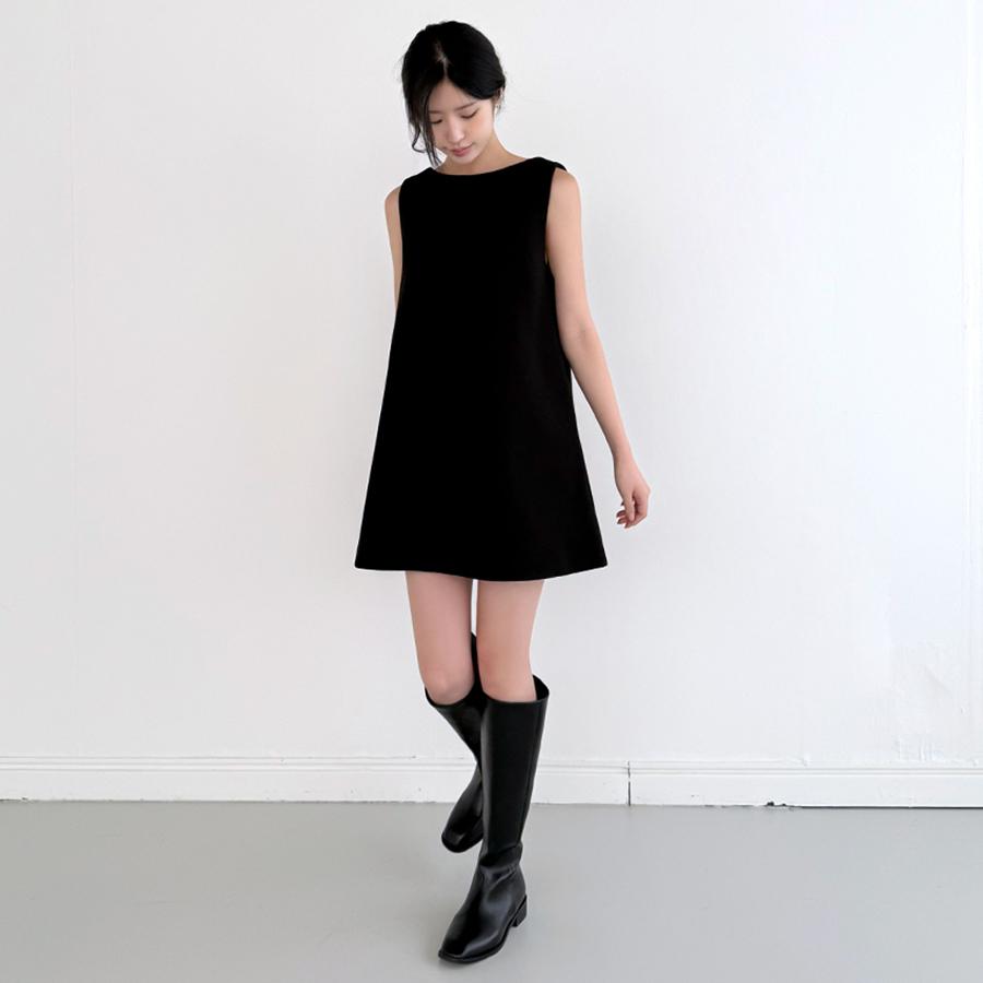 무아린 멜로 울 미니 원피스 (데이트룩 연말룩 따뜻 겨울 모직 원피스 아방한 루즈핏 원피스 코디)