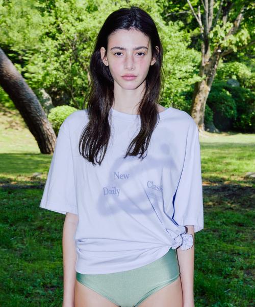 뉴 심볼 스프레이 반팔 티셔츠 애쉬 블루