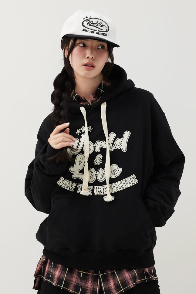 월드 & 러브 아플리케 후드티_블랙