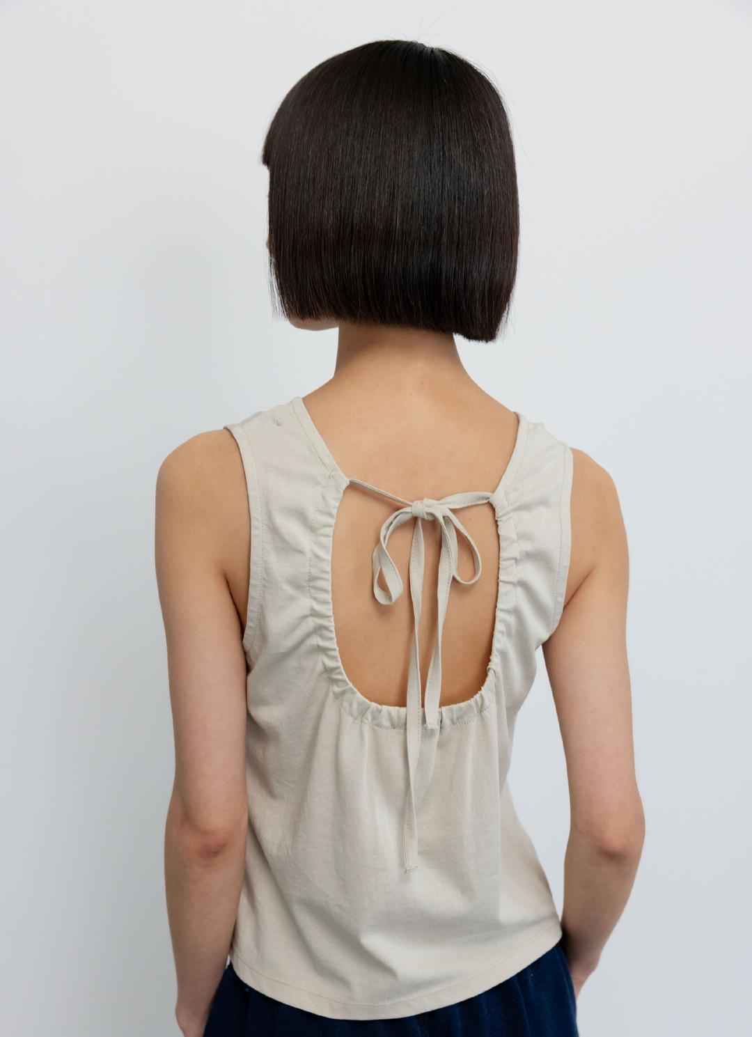 25SS BACK OPEN BOW POINT TOP / BEIGE