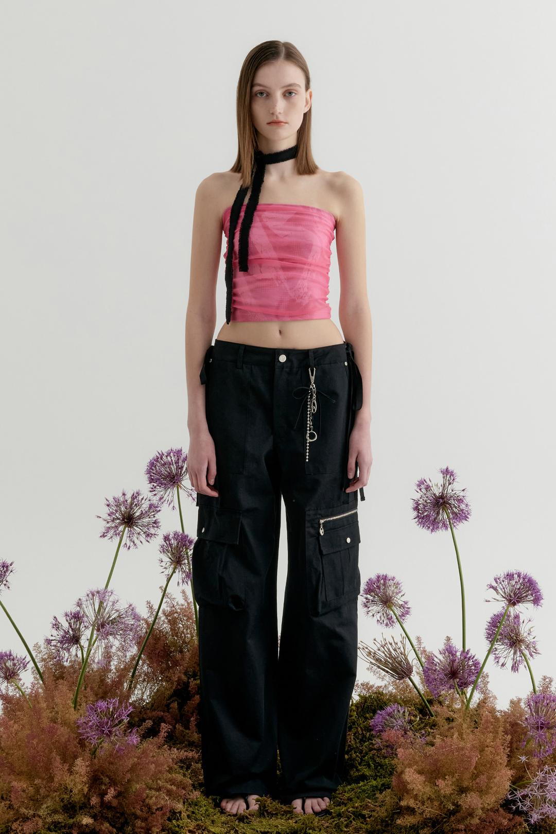 STRAP POINT CARGO PANTS - BLACK