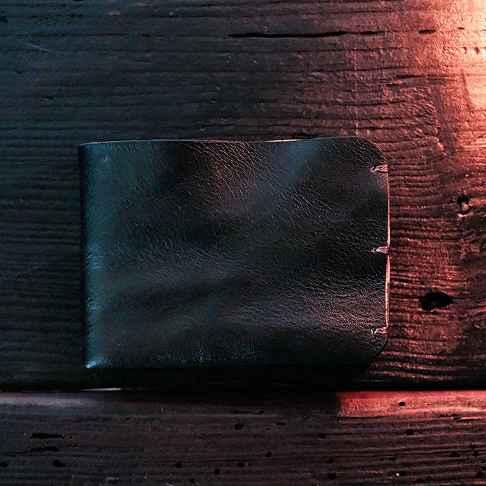 엮고 접은 반지갑