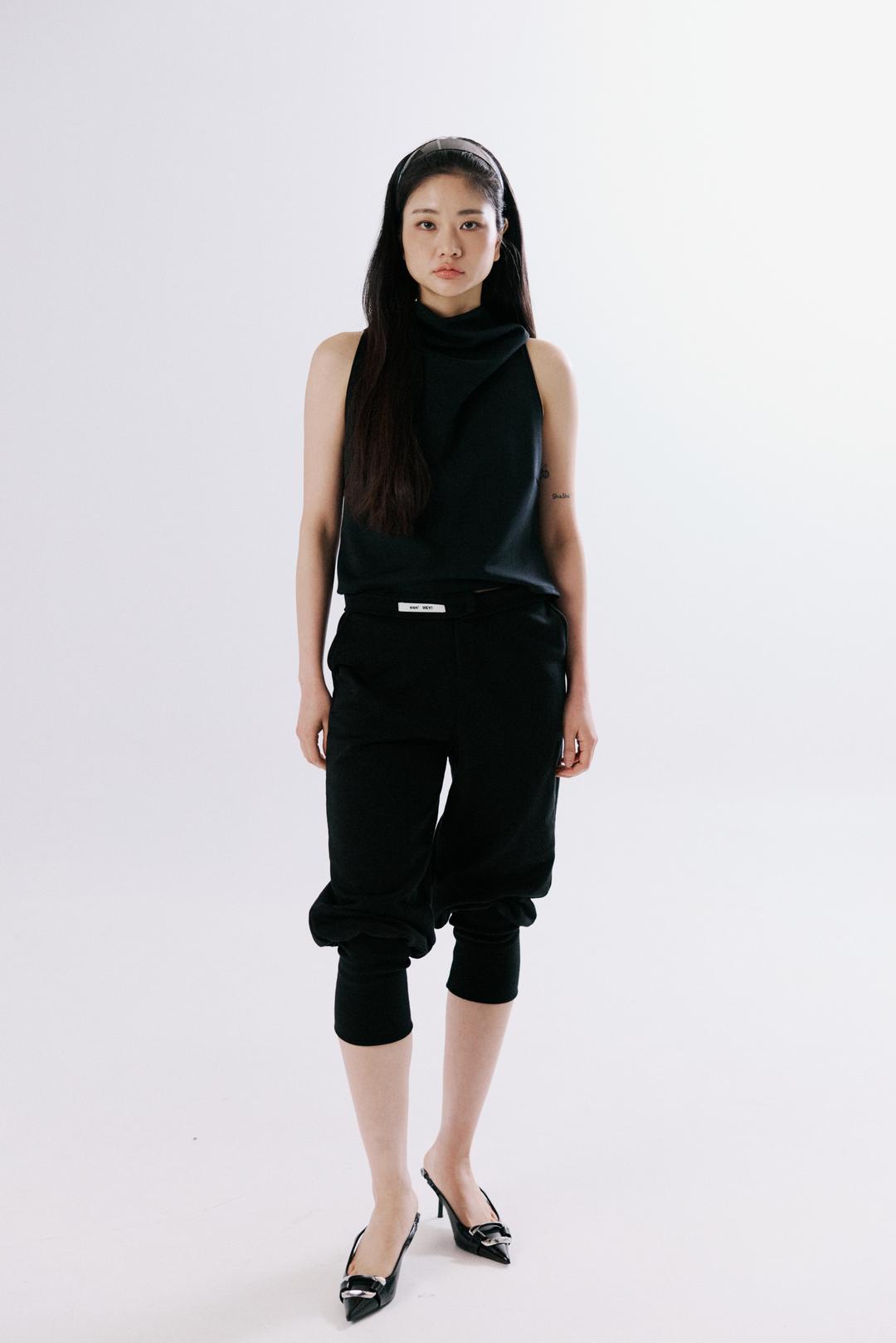 [4/11예약배송]High neck sleeveless top