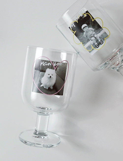 흑백사진 유리컵