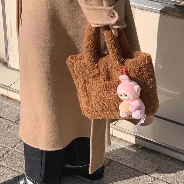 (4차 예약판매 - 12월 31일부터 순차출고) Teddy Bag _ BROWN _ S