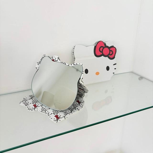 키티 페이스 탁상거울