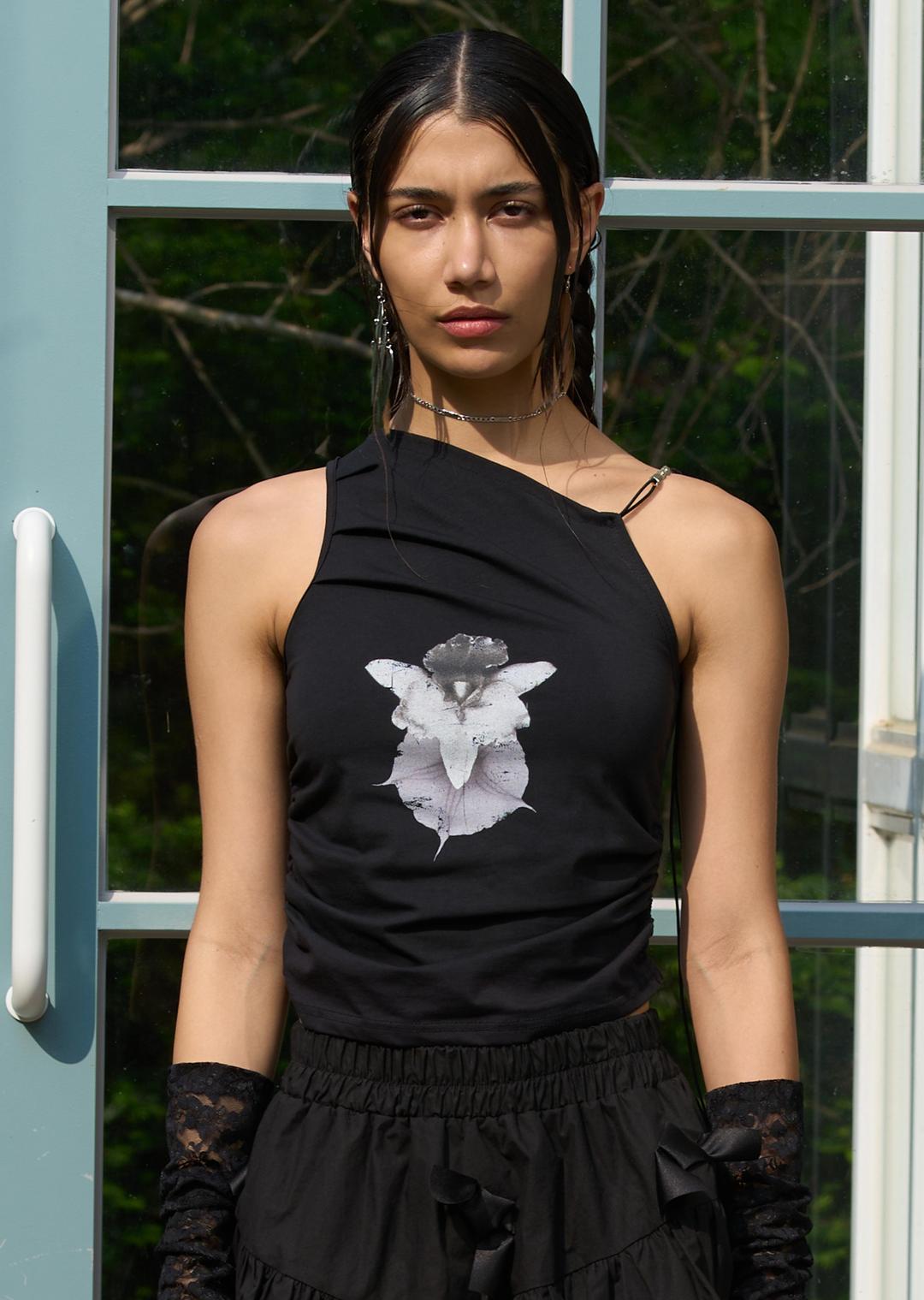 5.26 순차발송 STRING FLOWER TOP (BLACK)