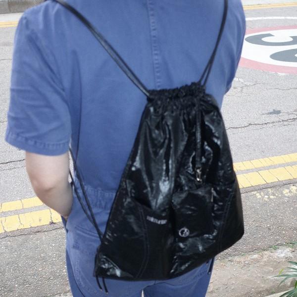 Curve string bag (Black)