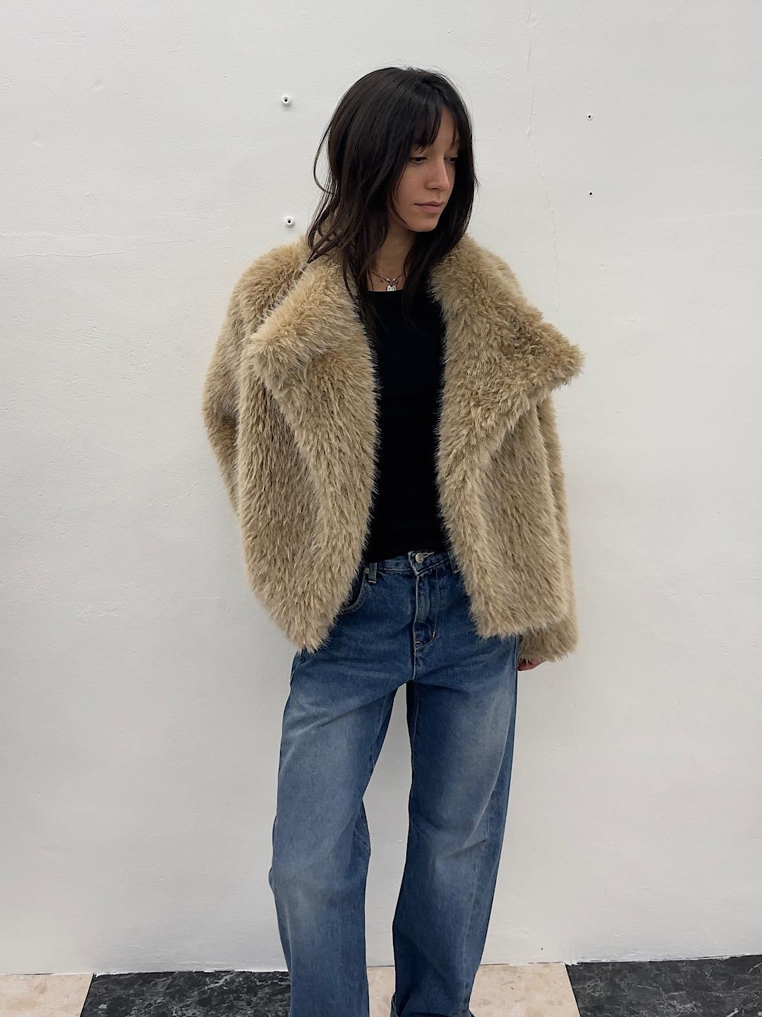 Short fur coat
