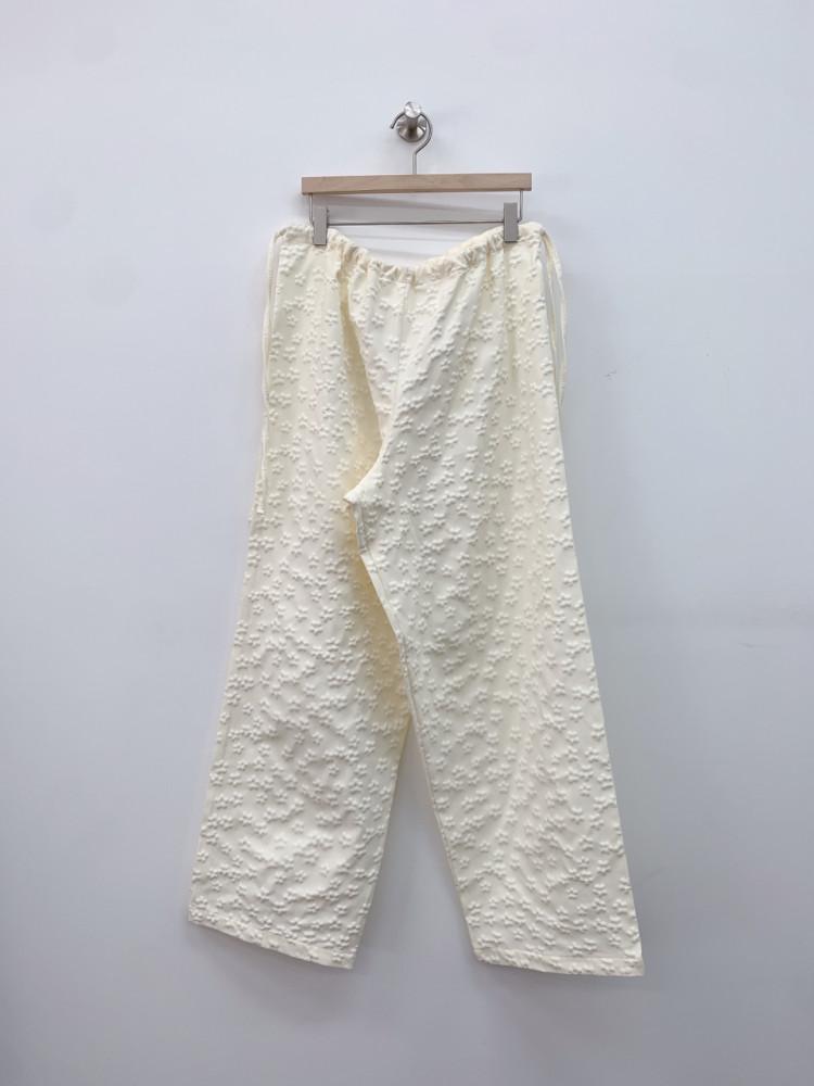 [아이 당일출고] 밴딩 엠보 플라워 꽃 팬츠 스트링 리본 바지