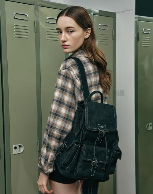질스튜어트액세서리(JILLSTUART ACC)  [젤라또] 버클포인트 가죽배색 면 데님 백팩 2color - 사이즈 & 후기 | 무신사