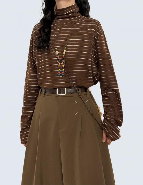 Retro-striped turtleneck T-shirt