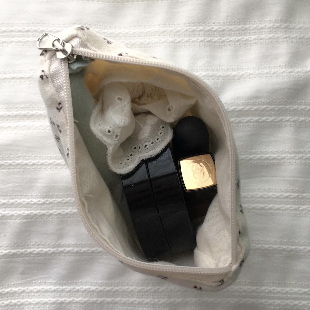 Winter Flower Pouch (S)