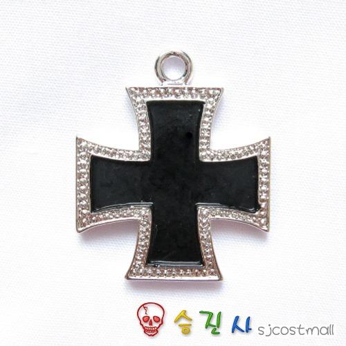 검정 십자가 금속 펜던트 목걸이 메달