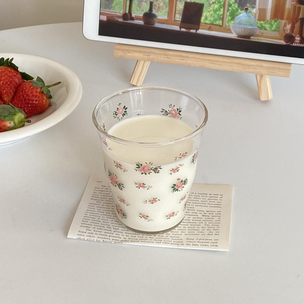 [모모피너츠] 잔꽃 유리컵 내열유리 귀여운 홈카페 유리잔 주스 시원한 스파클링 라떼 잔 컵