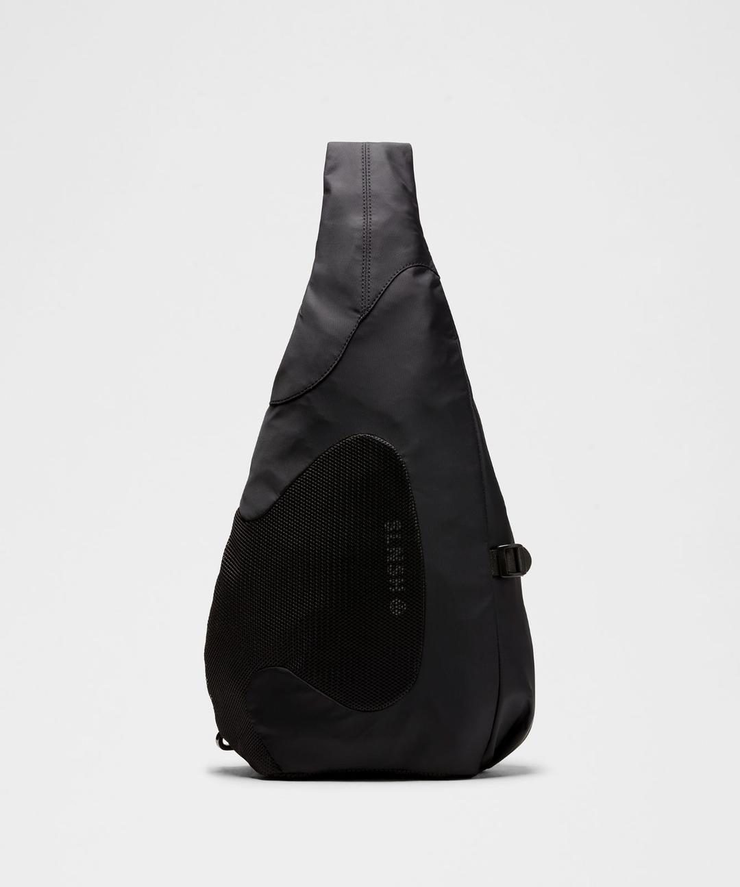 오버사이즈드 슬링백 7.5L  - Black - ONE SIZE