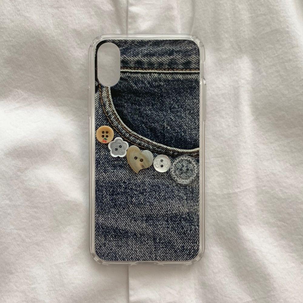 blue pants button case