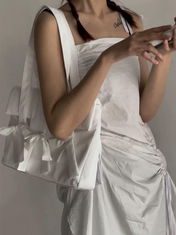 유니크 블랙 화이트 여성 노트북 가방 리본 프릴 파우치 토트백 숄더백