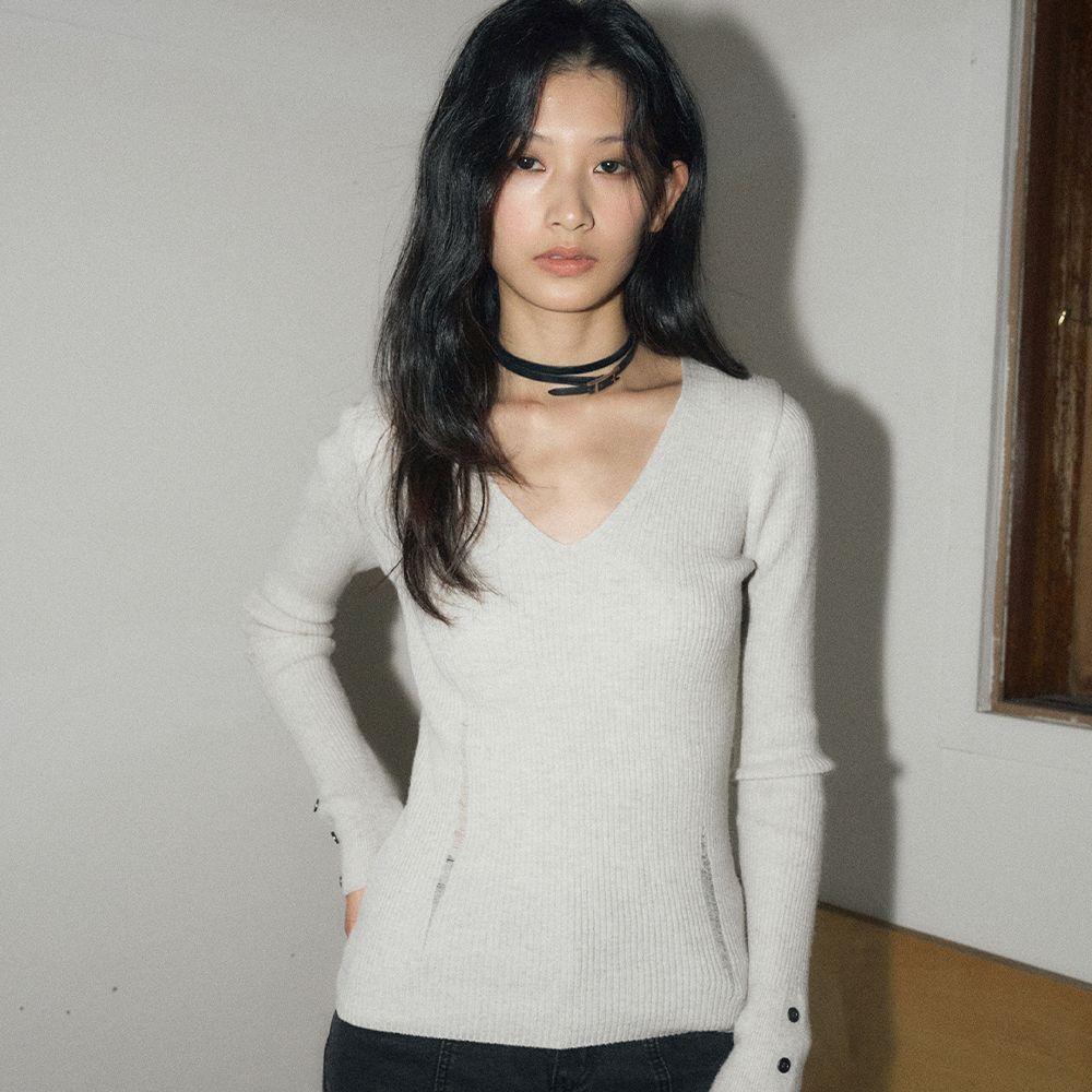 [HELENE PARIS] 데미지드 브이넥 리브드 니트 [오트밀]