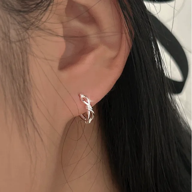 실버925 미니 리본 꼬임 원터치 은 링귀걸이