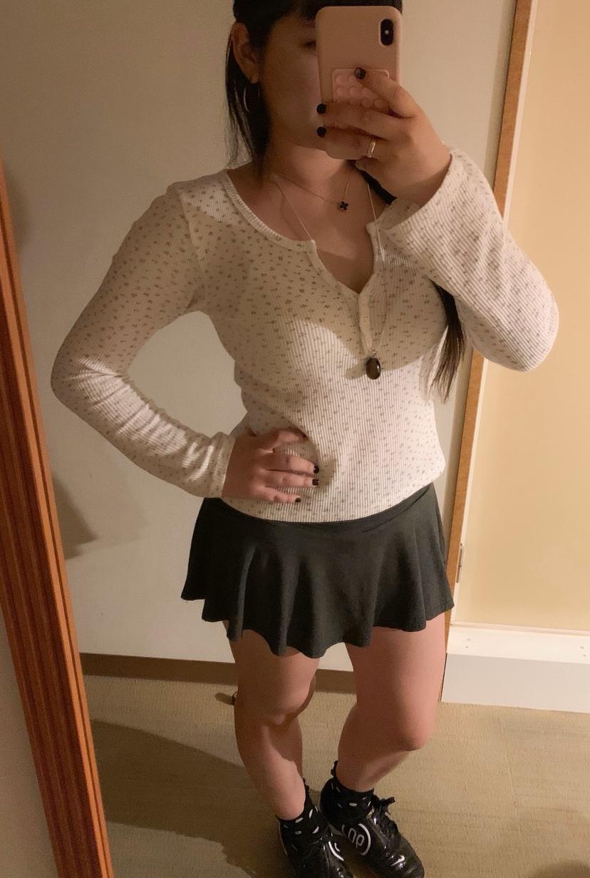 하이오하이 (헨리넥 티셔츠)Y-neck Waffle T-shirt