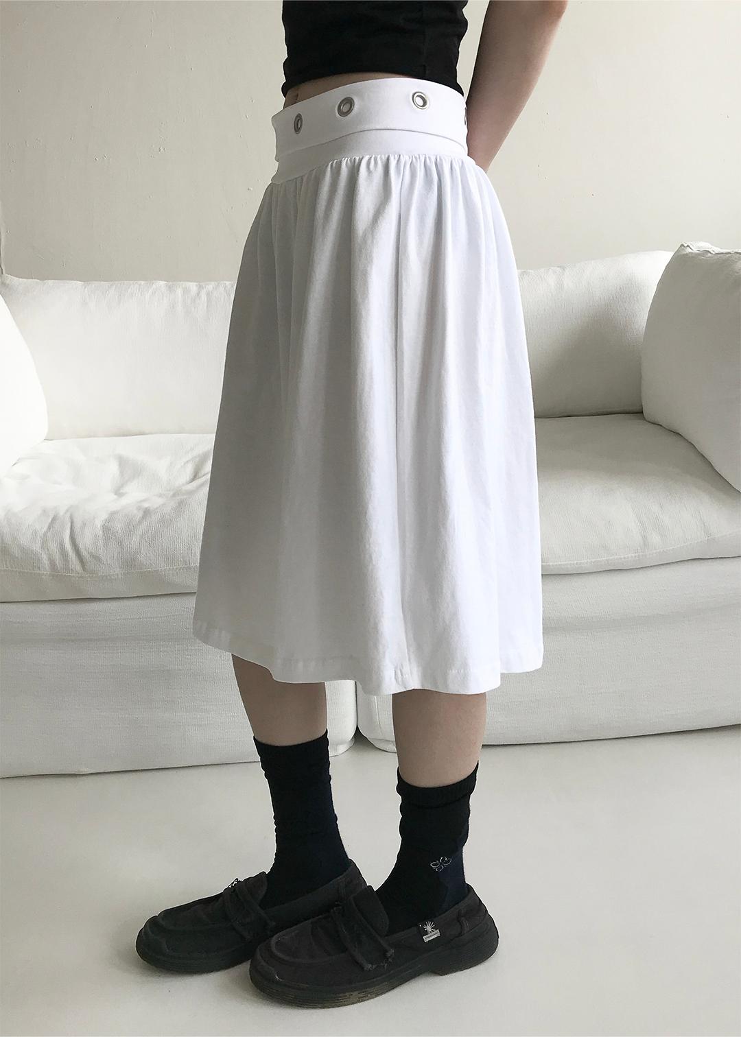ROLL EYELET SKIRT