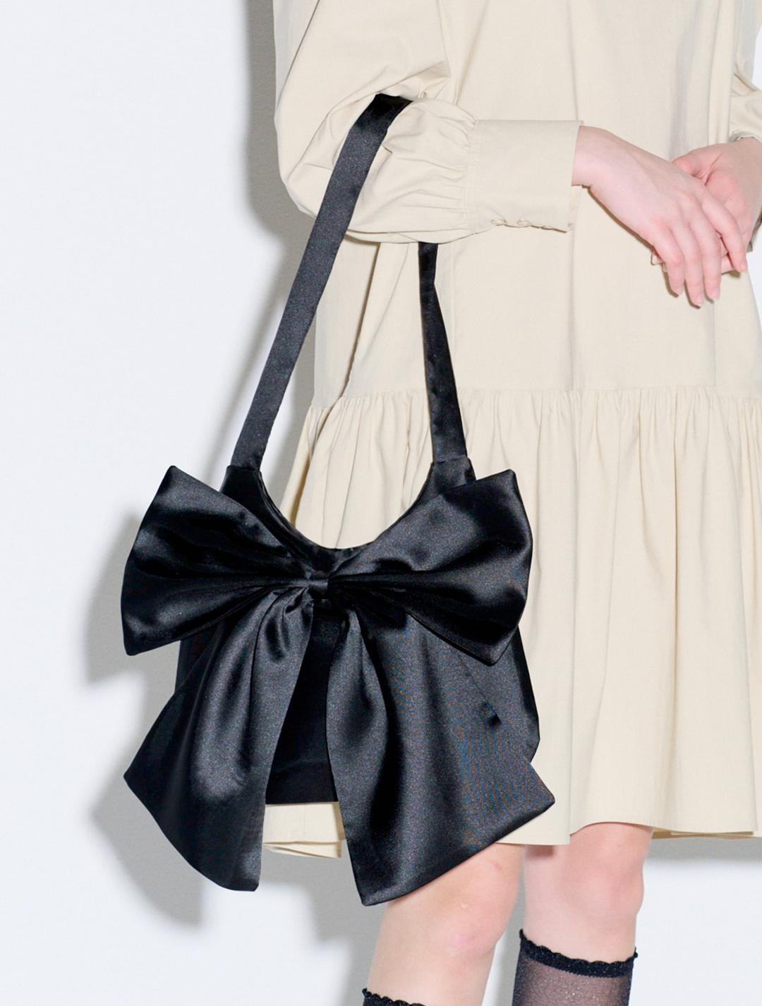 🌟설날추천🌟 Big Ribbon Satin Bag Black