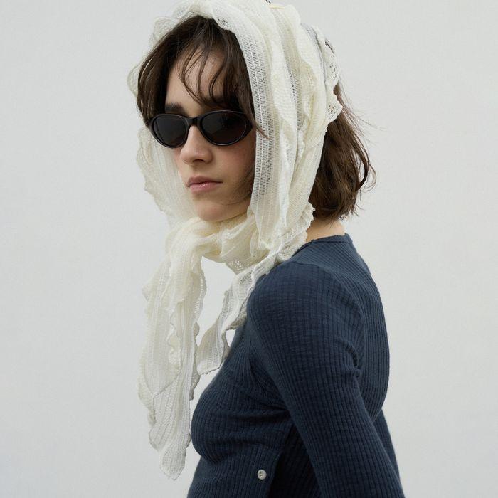 Ruffle scarf (ivory)