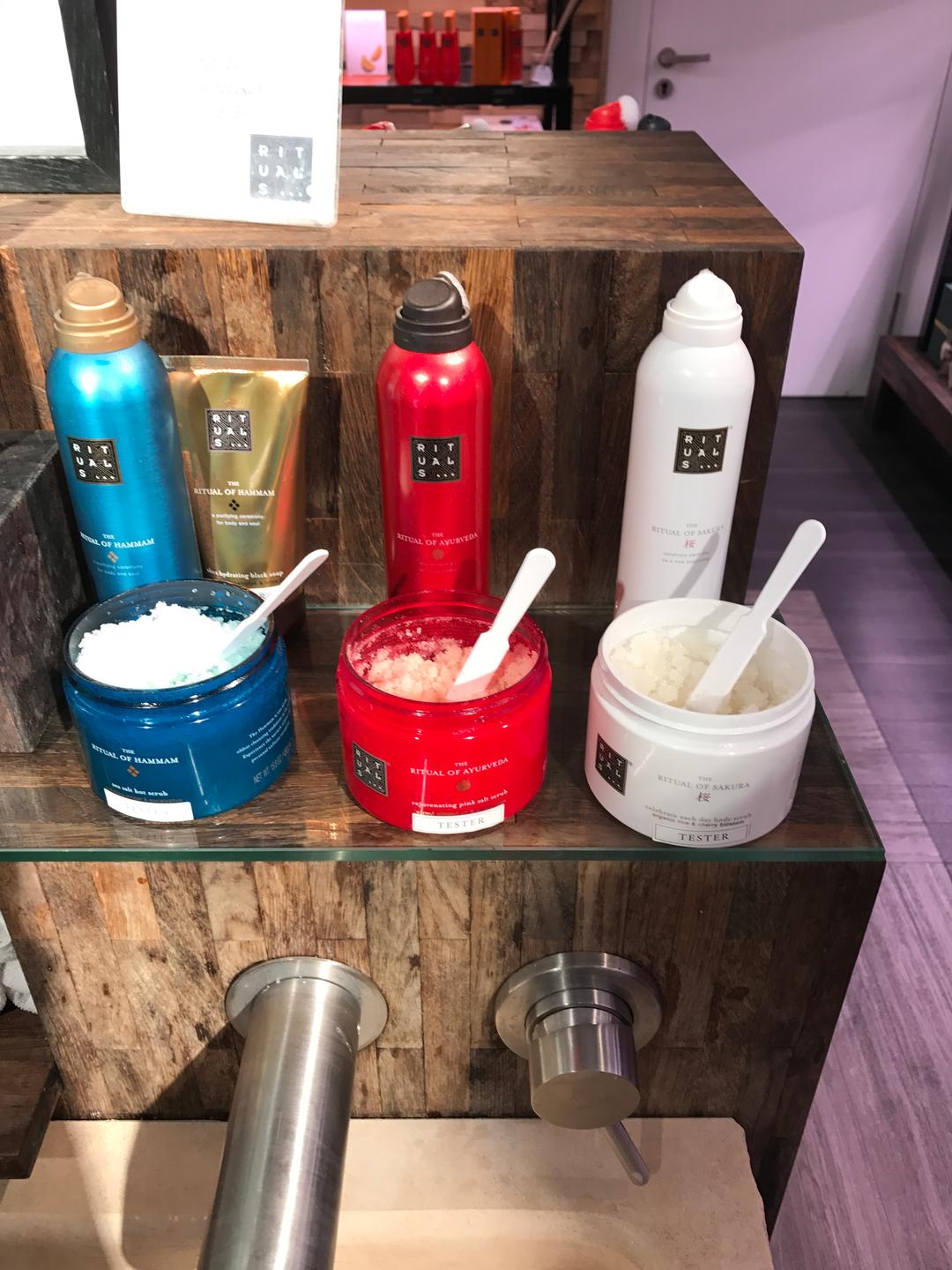 리투알스 바디스크럽 250g 사쿠라