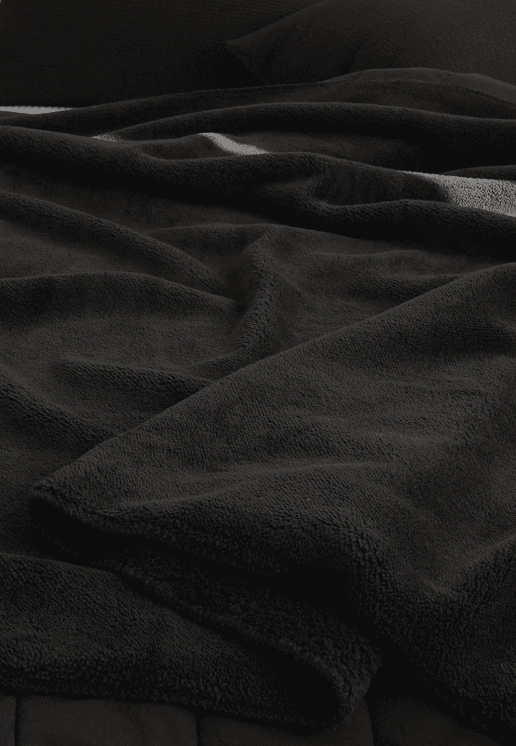 Furry Black Fleece Blanket 퍼리 블랙 플리스 담요