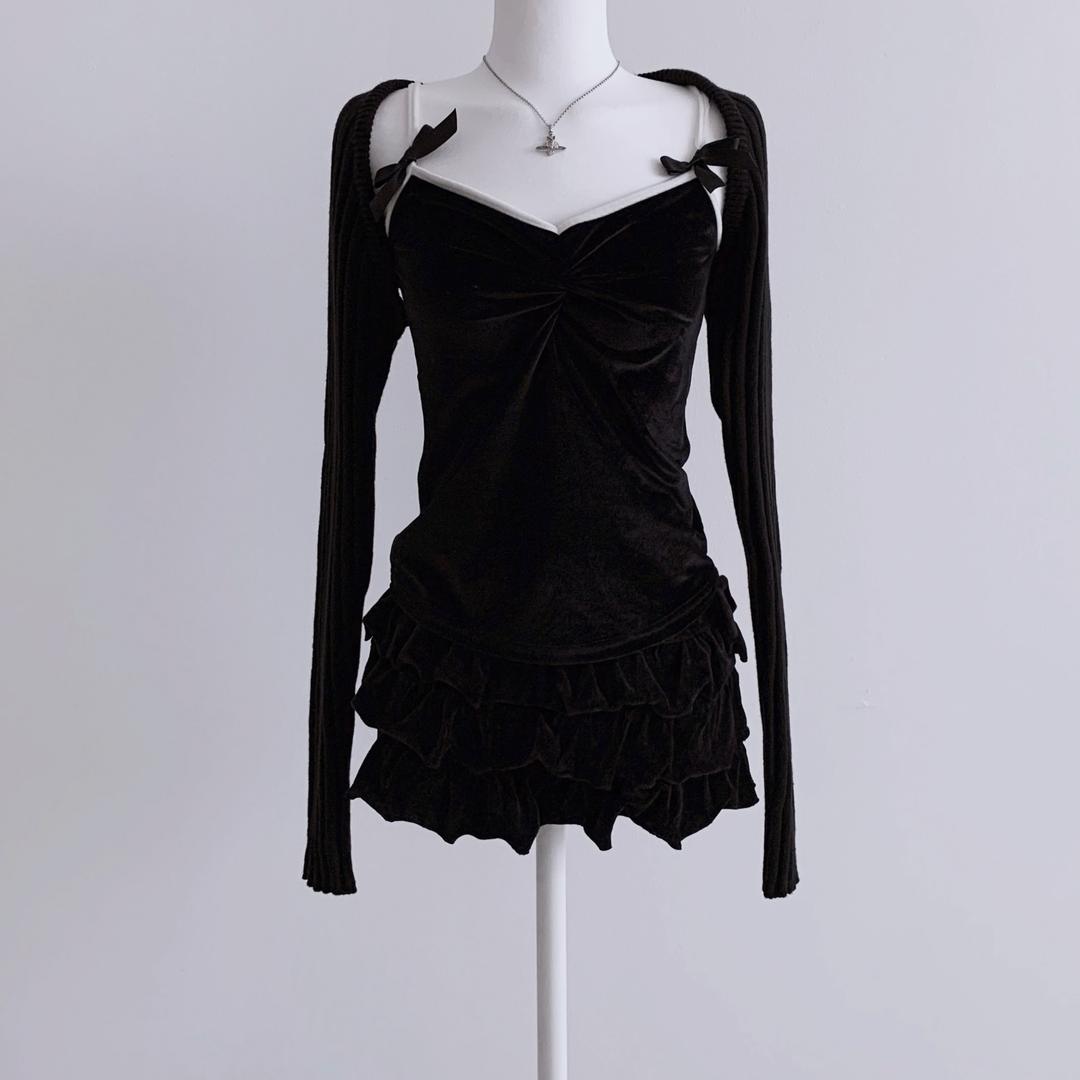 ♡1st♡ velour sleeveless