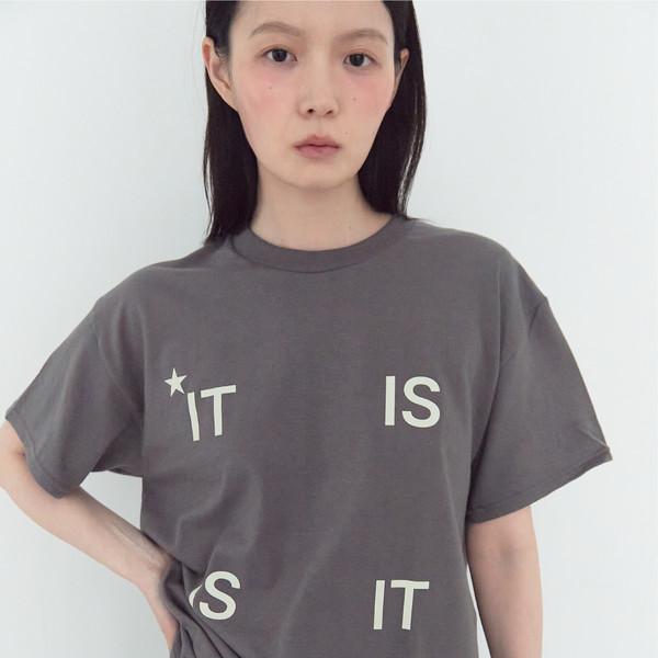 [40% OFF] IT IS T_SHIRT (CHARCOAL)