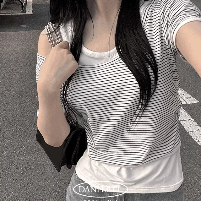 [당일🚀/나시세트/자체제작] 스트라이프 단가라 셔링 반팔 티셔츠 (여름옷 얇은롱슬리브 오프숄더 골지 빅사이즈 오버핏 굴림 딱붙 안비치는 흰티 기본스판 유넥브이 무지탄탄 키작녀룩)