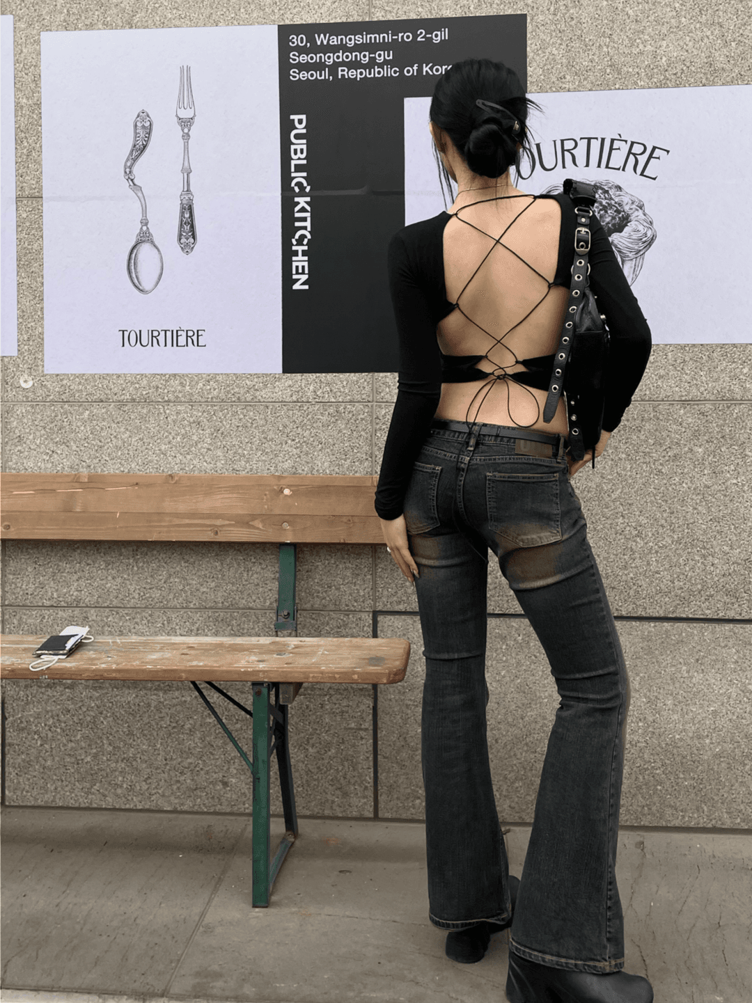 Back eyelet sleeve