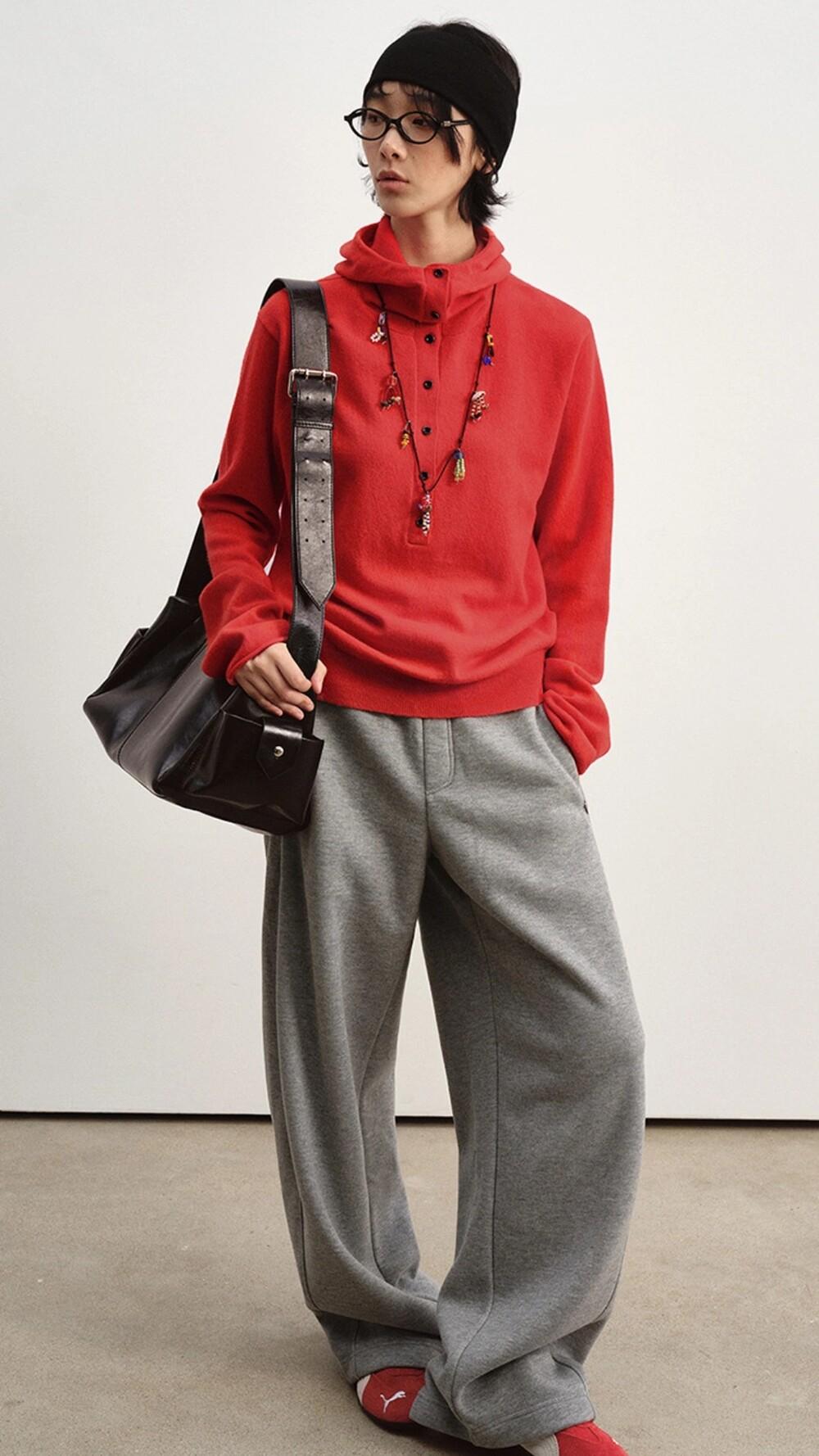 울 후드 단추 풀오버 컬러 스웨트