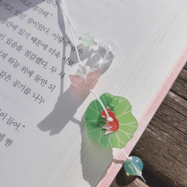 공중연못 연꽃 금붕어 책갈피