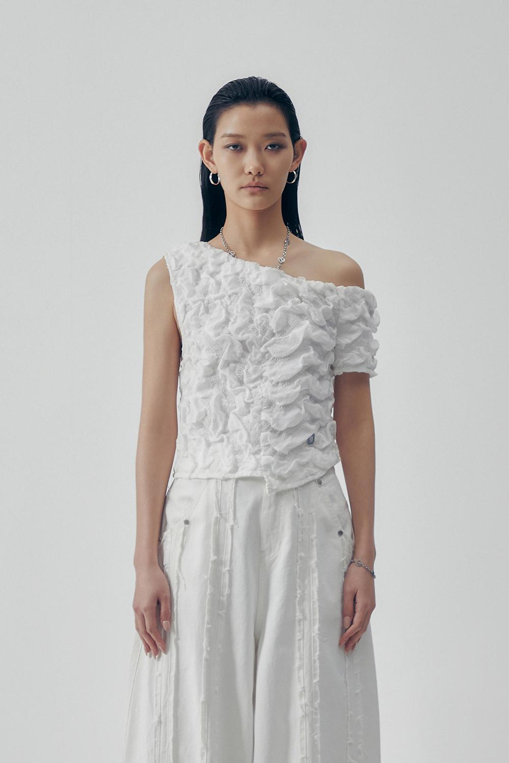 Volume One-shoulder Frill Top [ White ]