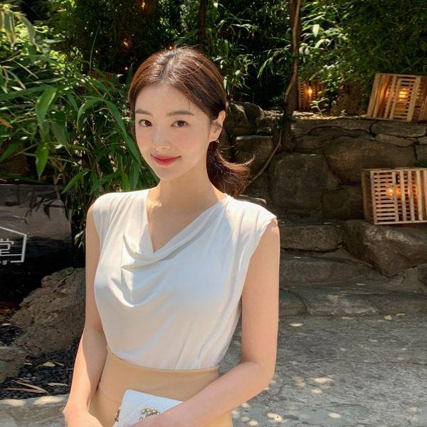 자연스러운 카울넥 디자인으로 데일리하게 즐기기 좋은 슬리브리스 ts2098