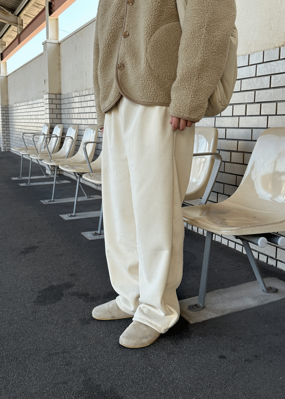[1+1,29900원] 코듀로이 양털 와이드 팬츠