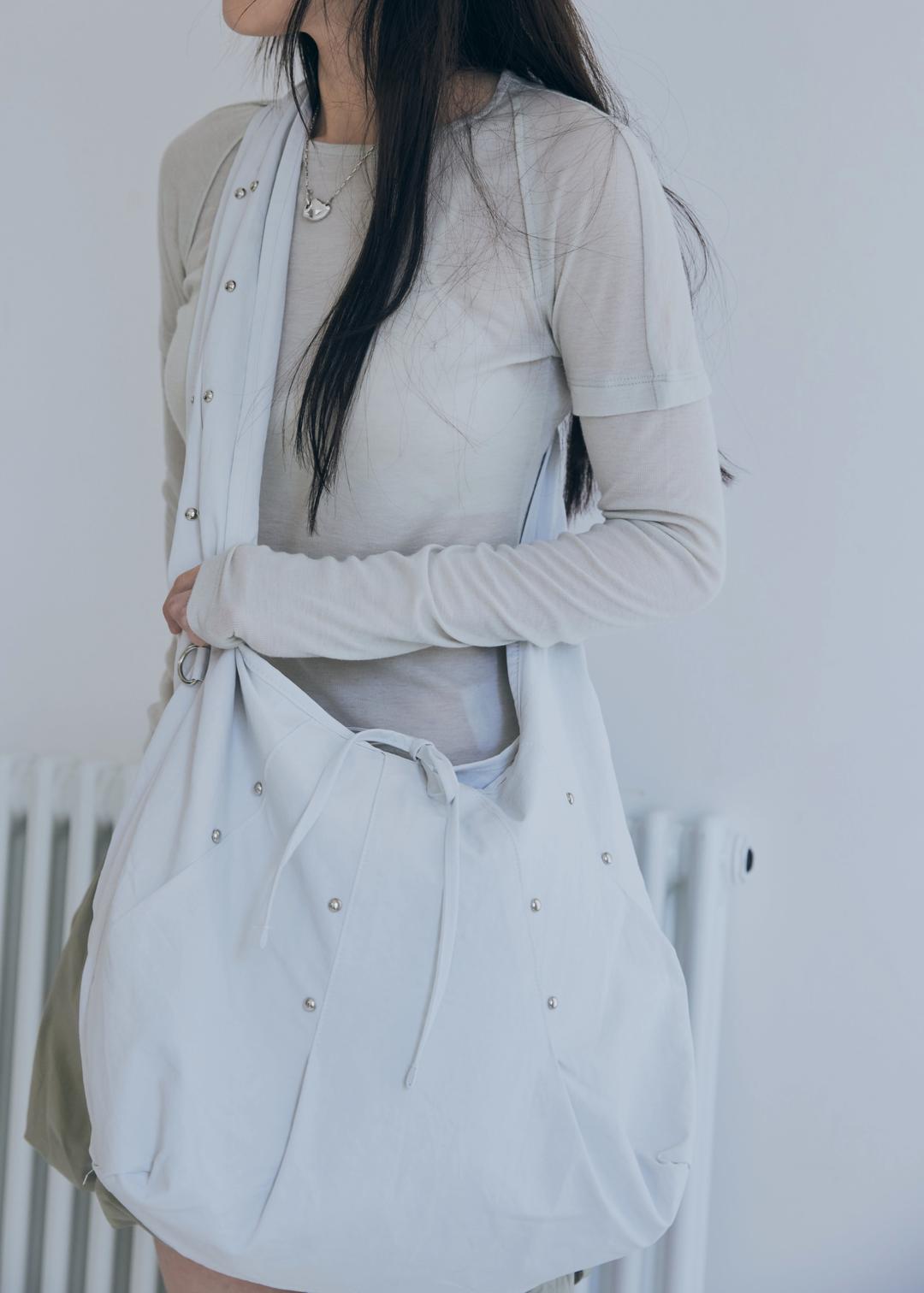 rivet cross bag (light gray)